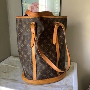 Louis Vuitton Monogram Canvas Tote Bag